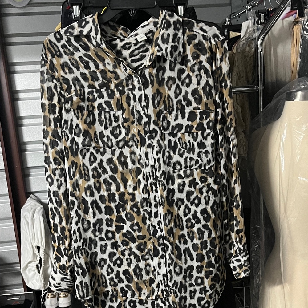 Kenneth Cole Black and Gray Patterned Blouse